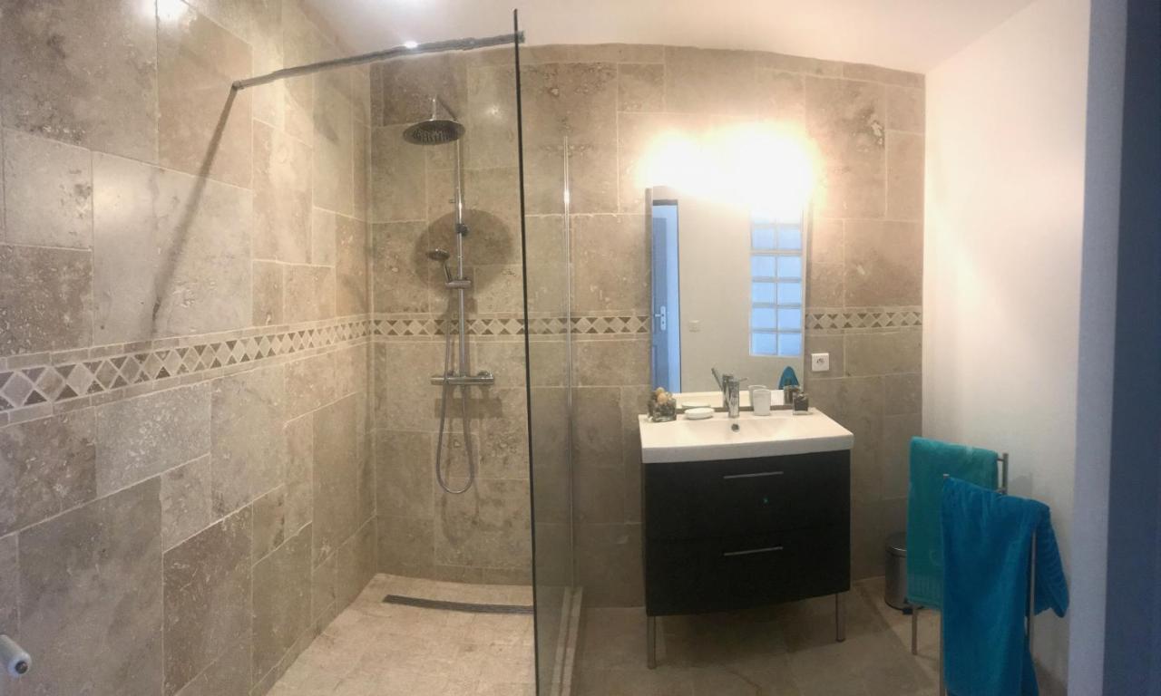 Chambres D Hotes De Charme Dans Mas La Souvine Du 17Eme, Chambres Climatisees Bédarrides Екстериор снимка