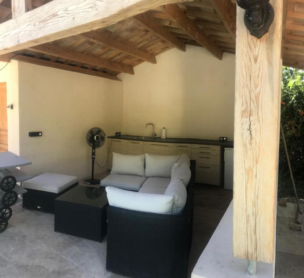 Chambres D Hotes De Charme Dans Mas La Souvine Du 17Eme, Chambres Climatisees Bédarrides Екстериор снимка